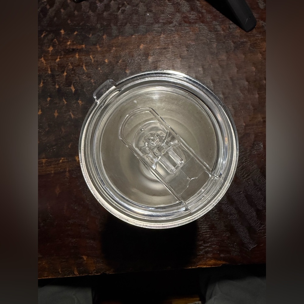 LILLY PULITZER Insulated Tumbler 30oz - Picture 4 of 6